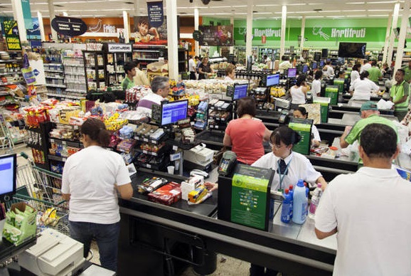 Grupo Pão de Açúcar desiste de supermercados 24 horas no Brasil