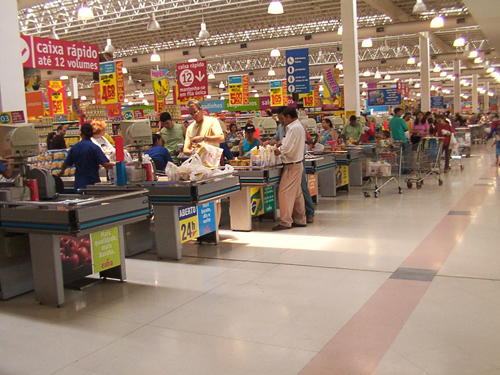 Supermercados terão bolsas de educação profissional para formação de mão-de-obra