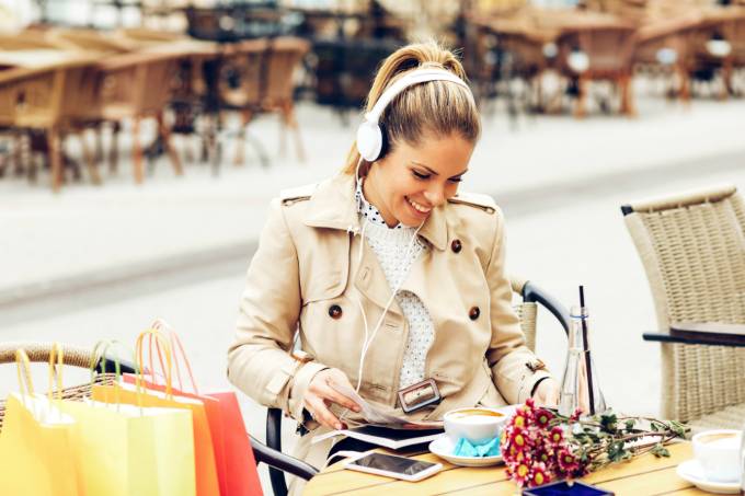 DICA: 7 formas que a música de uma loja faz o cliente comprar mais